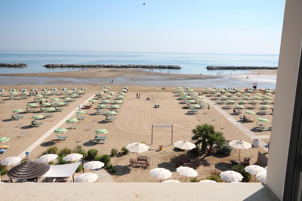 Hotel Belvedere Spiaggia 리미니 외부 사진